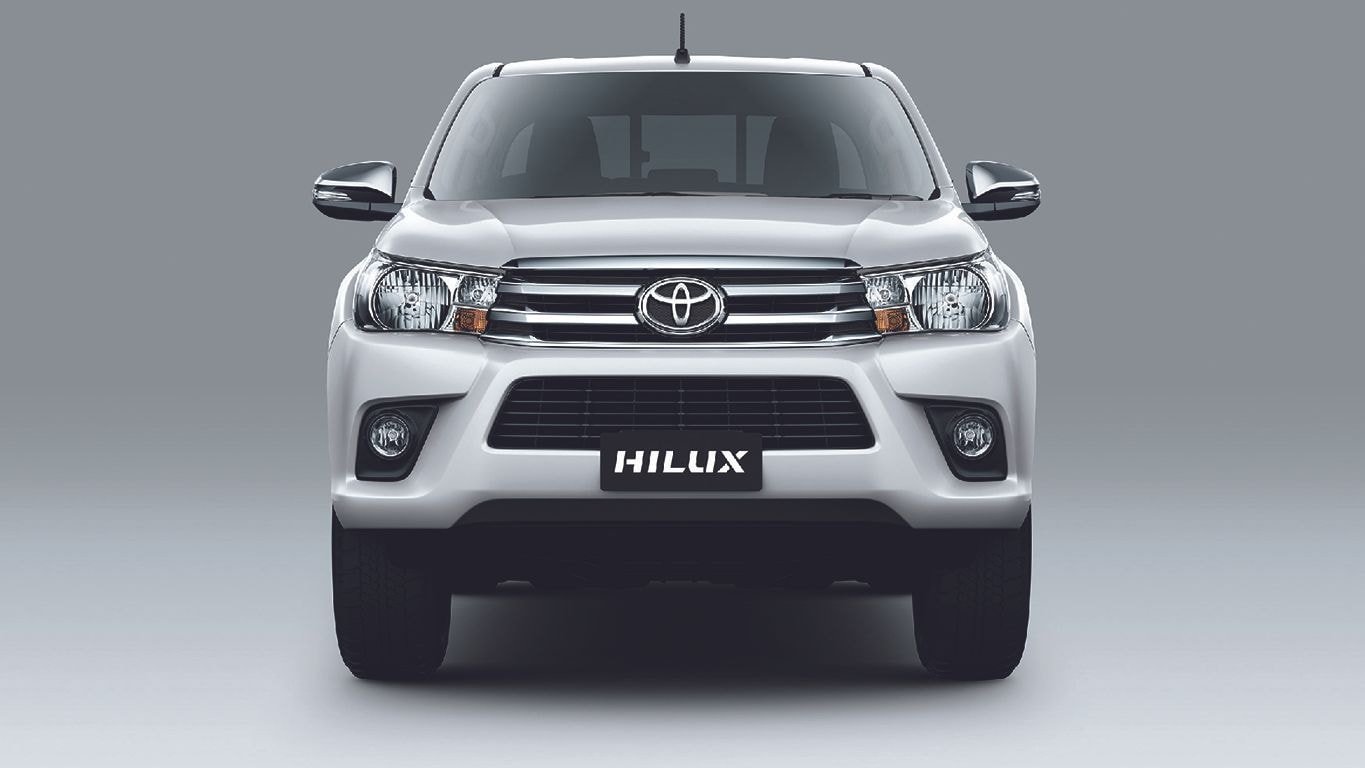 تصویر Hilux، Proace Max یا Coaster